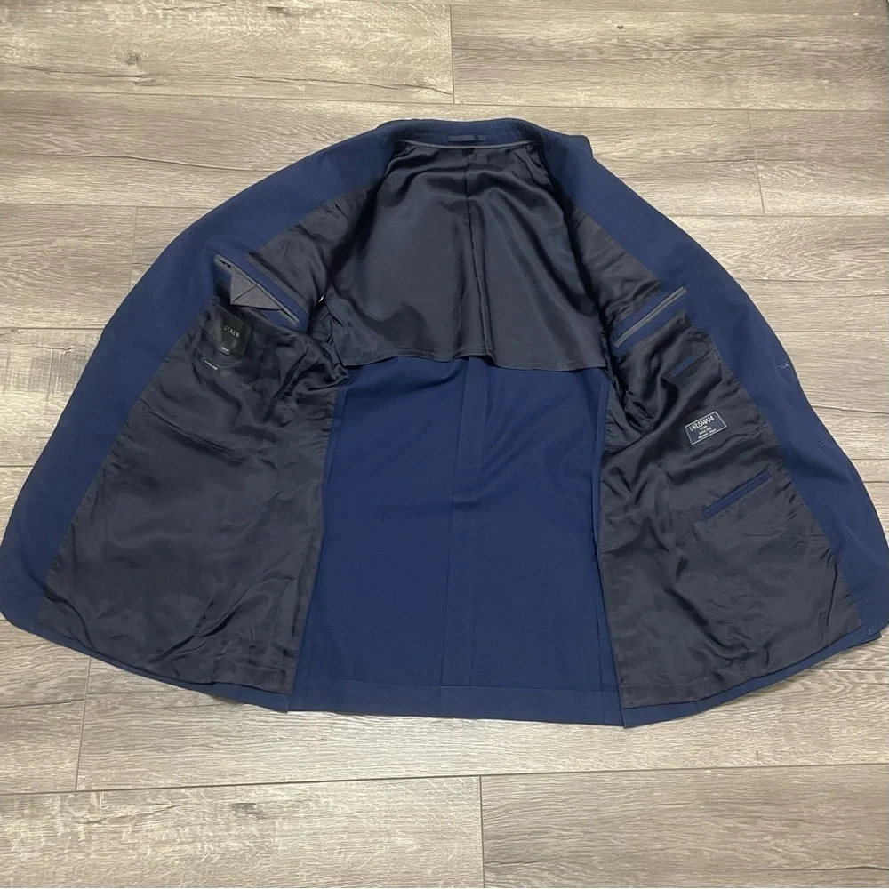 J. Crew Men's Ludlow Slim-fit suit jacket in Italian chino Navy Blue Sz 36R